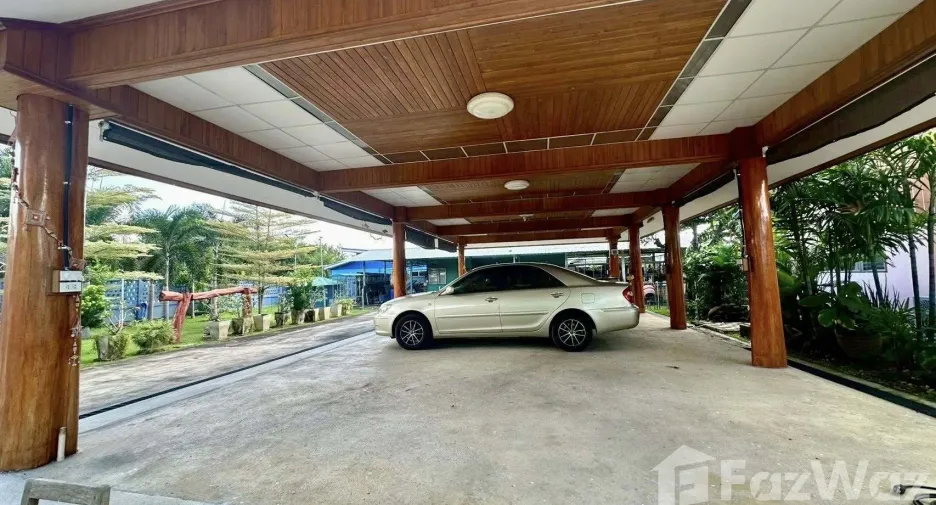 For sale 6 bedrooms house in Ko Kha, Lampang