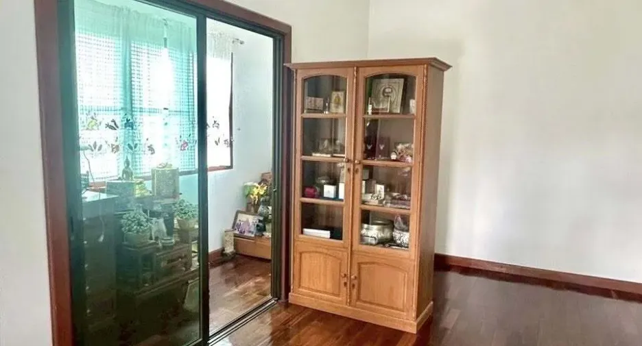 For sale 6 bedrooms house in Ko Kha, Lampang