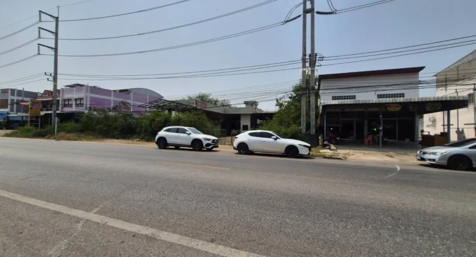 出售 土地 在 Khanu Woralaksaburi, Kamphaeng Phet