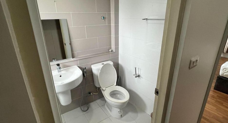 For rent 3 bedrooms house in Mueang Nonthaburi, Nonthaburi