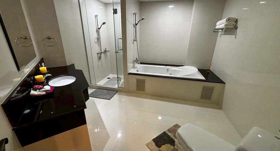 À louer 1 chambre condo à Watthana, Bangkok