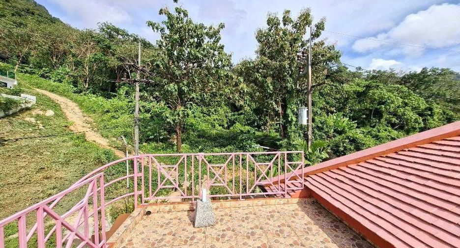 For sale 4 bedrooms villa in Kathu, Phuket