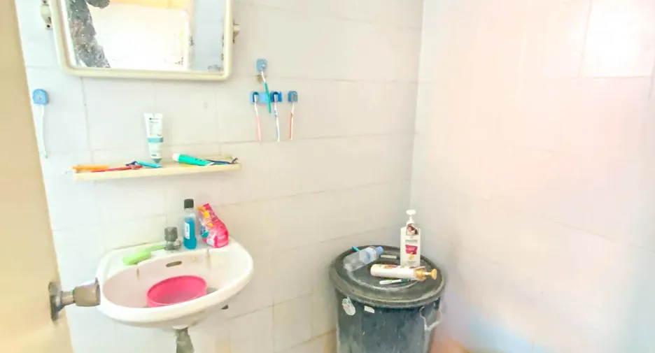 For sale 3 bedrooms retail Space in Mueang Samut Sakhon, Samut Sakhon