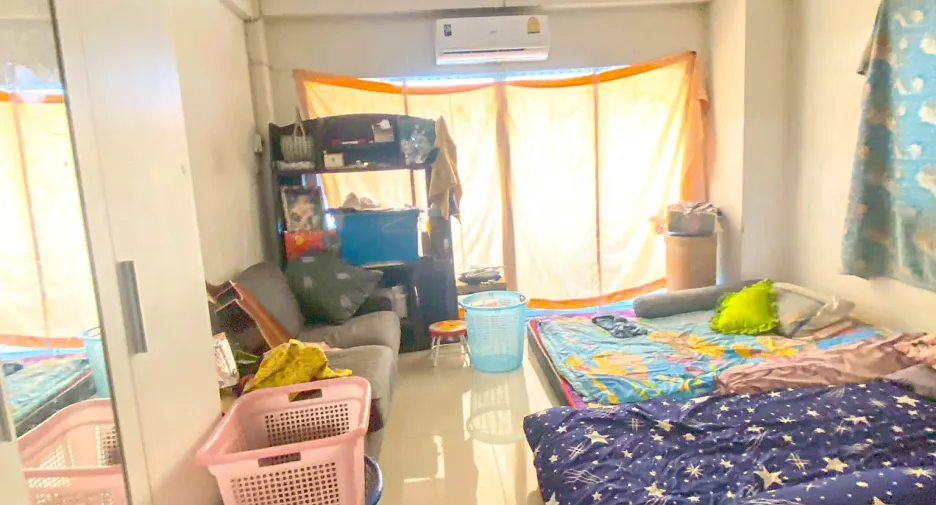 For sale 3 bedrooms retail Space in Mueang Samut Sakhon, Samut Sakhon