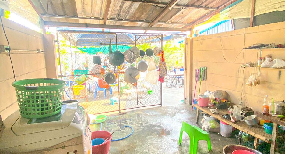 For sale 3 ベッドルーム retail Space in Mueang Samut Sakhon, Samut Sakhon