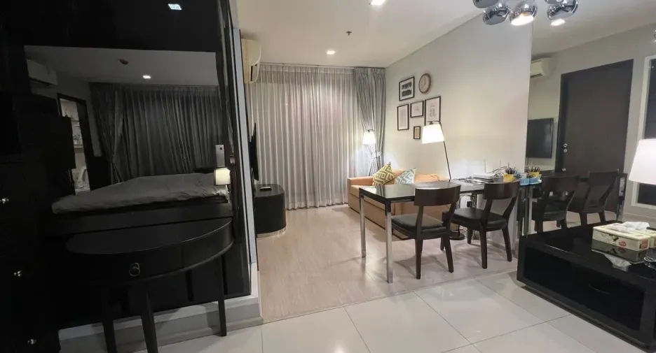 For rent 1 bed condo in Khlong Toei, Bangkok