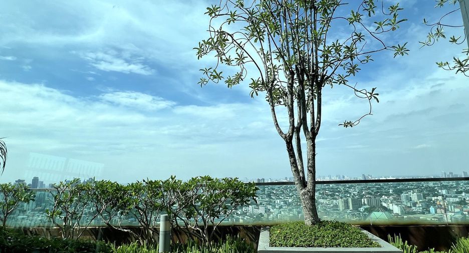 For rent 1 bed condo in Khlong Toei, Bangkok