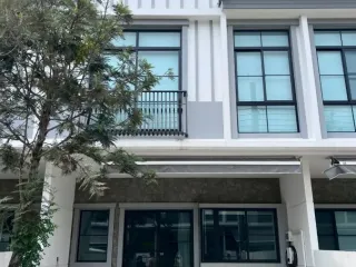For rent 2 bedrooms townhouse in Bang Phli, Samut Prakan