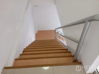 出租 和 出售 仓库 在 Bang Phli, Samut Prakan