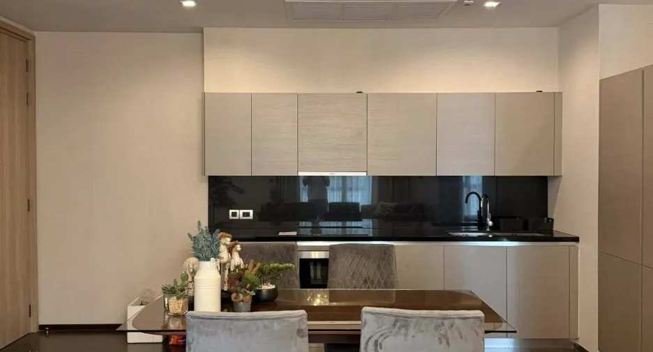 For sale and for rent 2 bedrooms condo in Khlong Toei, Bangkok