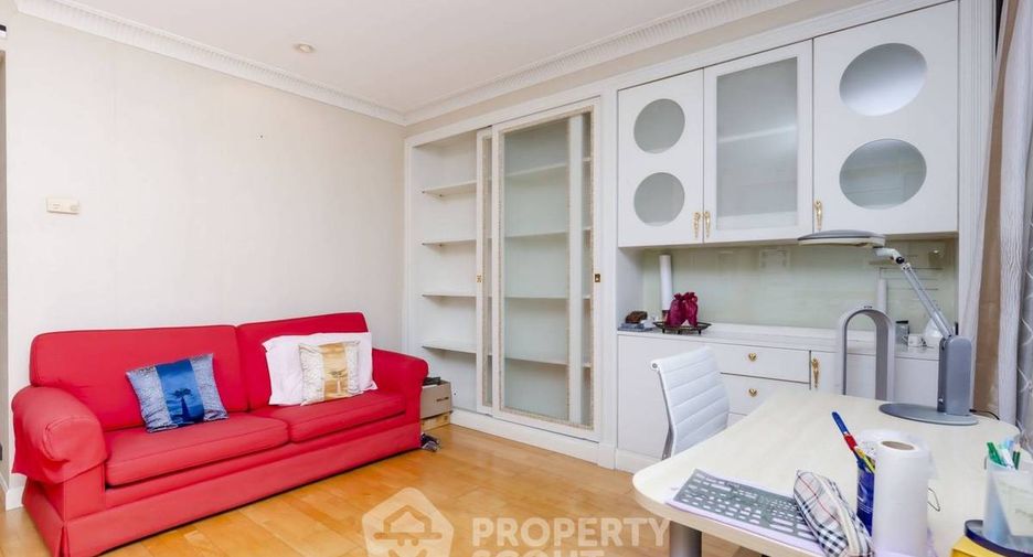 For rent and for sale 3 bedrooms condo in Pathum Wan, Bangkok