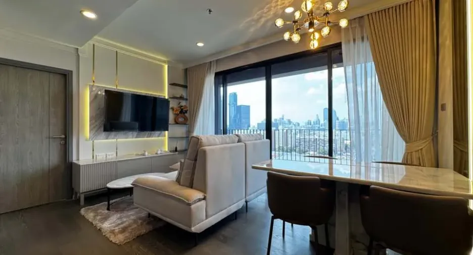 For rent 2 bedrooms condo in Khlong Toei, Bangkok