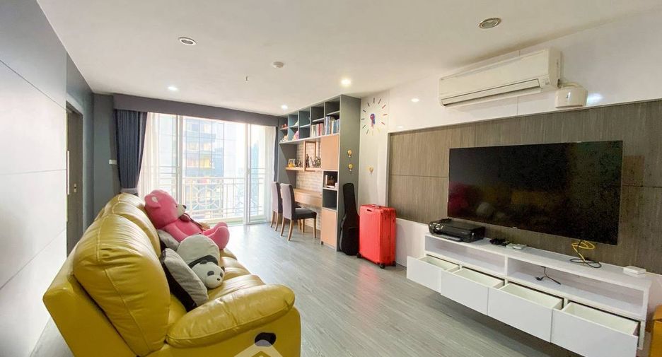 For sale 2 bedrooms condo in Watthana, Bangkok