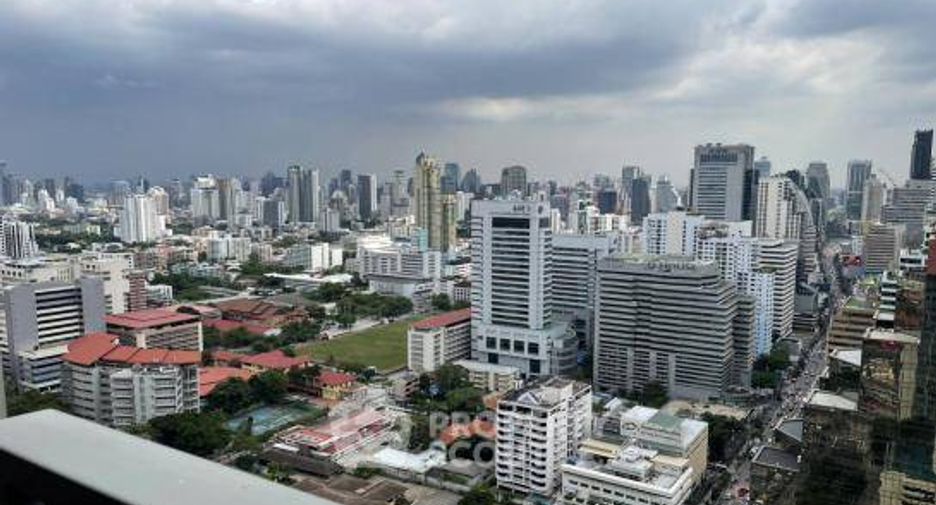 For sale 2 bedrooms condo in Watthana, Bangkok