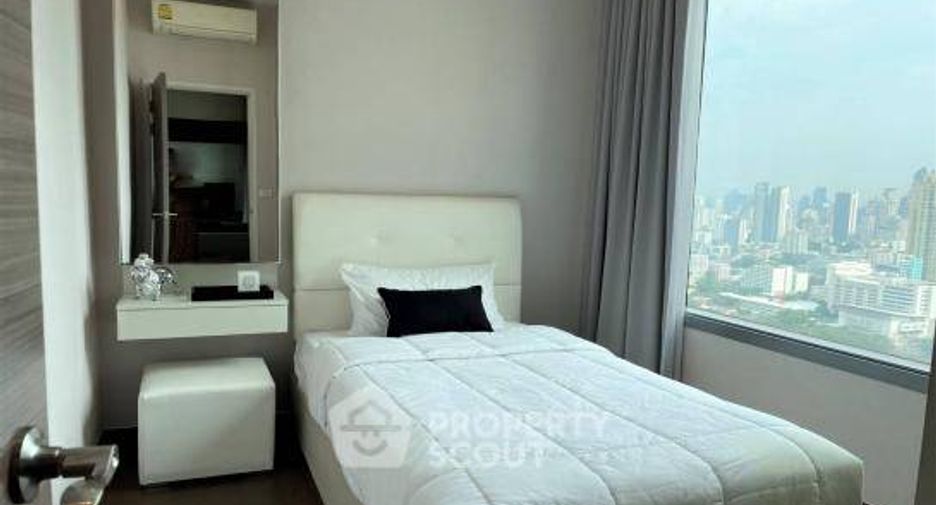 For sale 2 bedrooms condo in Watthana, Bangkok