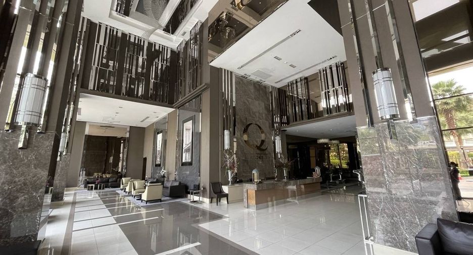 For sale 2 bedrooms condo in Watthana, Bangkok