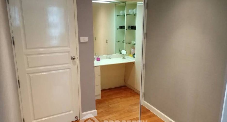 Condo en alquiler y en venta de 2 habitaciones en Watthana, Bangkok