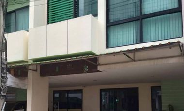 For sale 3 bedrooms townhouse in Prawet, Bangkok