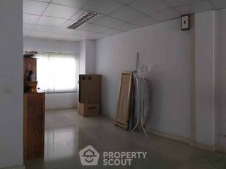 For sale 3 ベッドルーム townhouse in Prawet, Bangkok
