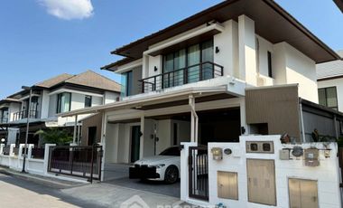 Haus zum Kauf mit 4 Zimmer in Prawet, Bangkok