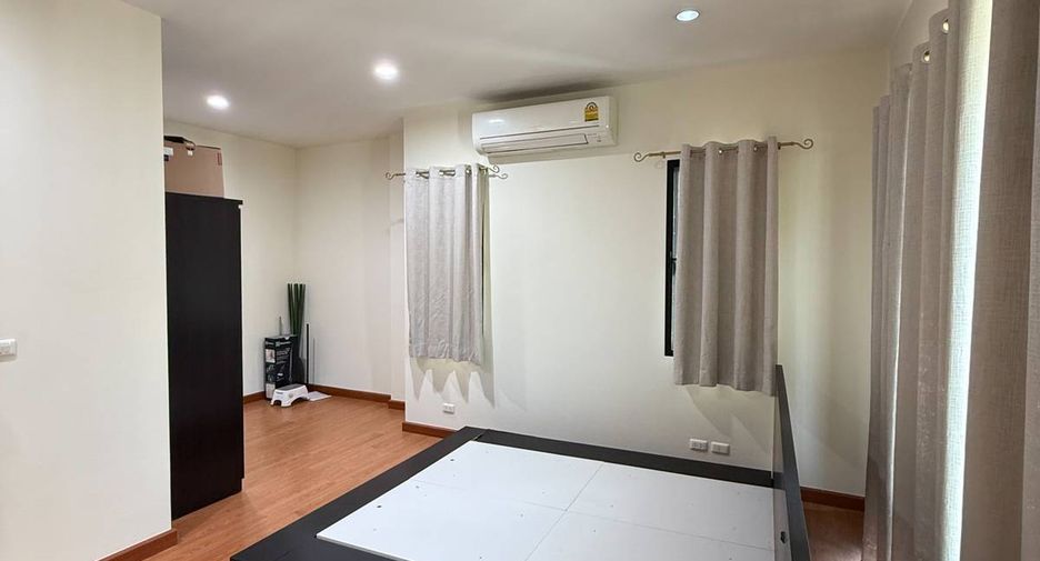 Haus zum Kauf mit 4 Zimmer in Prawet, Bangkok
