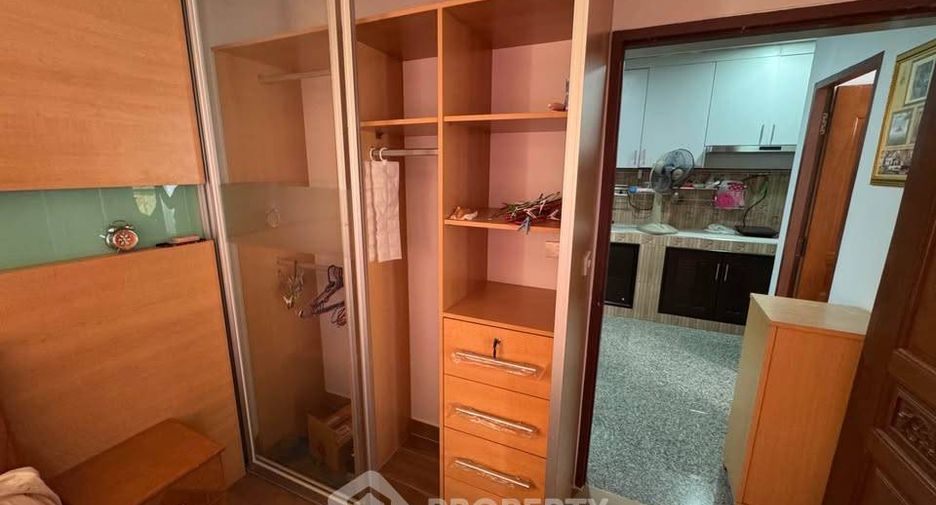 For sale 2 bedrooms condo in Ratchathewi, Bangkok