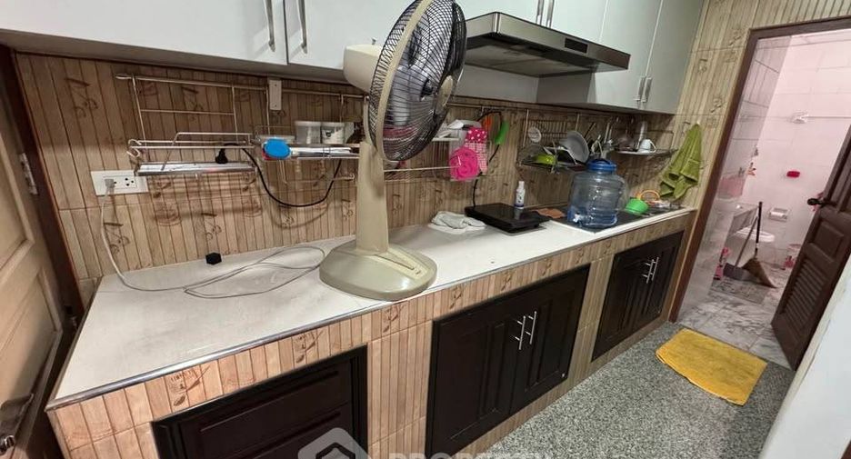 For sale 2 bedrooms condo in Ratchathewi, Bangkok