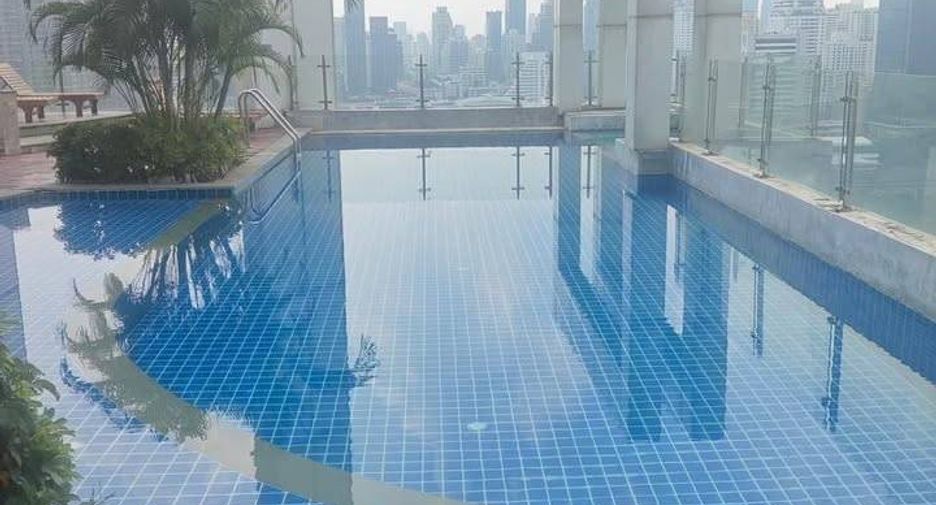 For sale 2 bedrooms condo in Ratchathewi, Bangkok