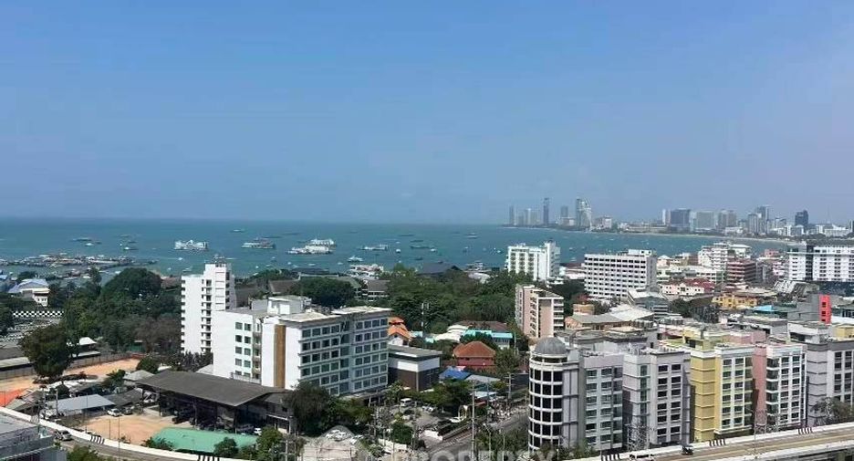 Condo en venta de 2 habitaciones en Pratumnak, Pattaya