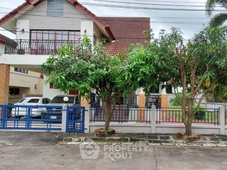 Haus zum Kauf mit 3 Zimmer in Si Racha, Chonburi