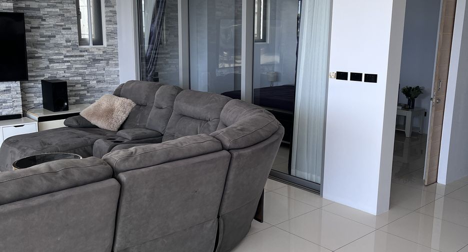 For sale 2 bedrooms apartment in Mueang Phuket, Phuket