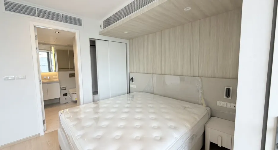 For rent 1 bed condo in Watthana, Bangkok