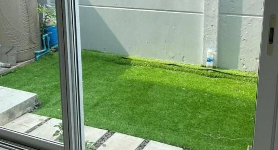 For sale and for rent 2 bedrooms townhouse in Khan Na Yao, Bangkok