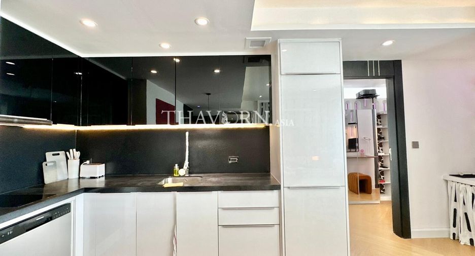 Condo en venta de 2 habitaciones en Pratumnak, Pattaya