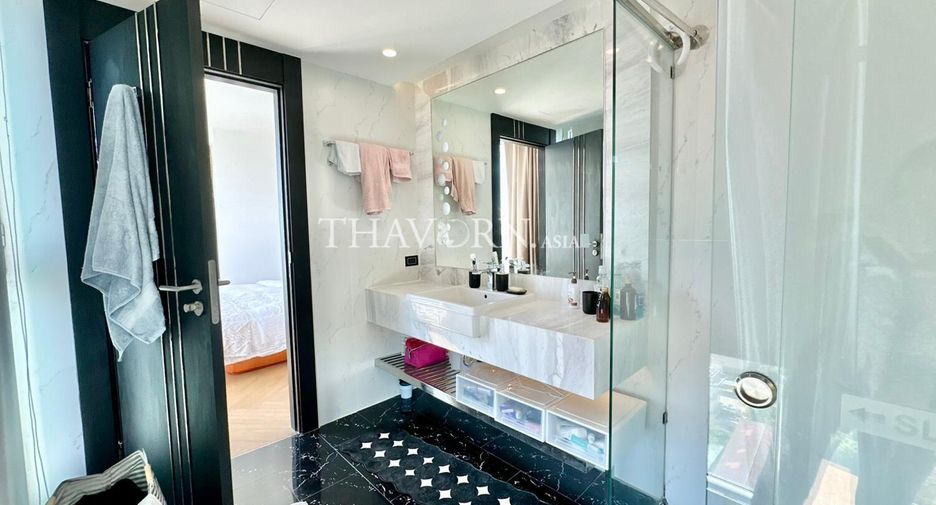 Condo en venta de 2 habitaciones en Pratumnak, Pattaya