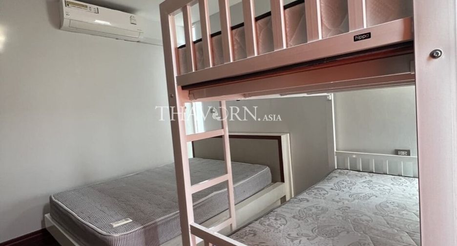 For sale 4 bedrooms house in Sattahip, Chonburi