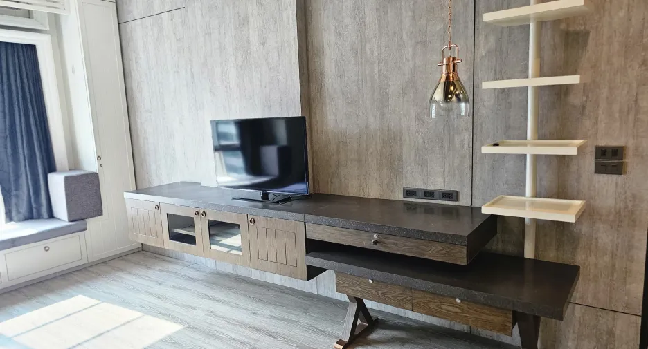 For rent 2 bedrooms condo in Khlong Toei, Bangkok