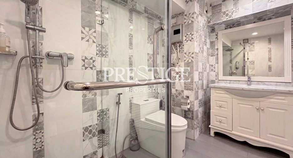 For sale 2 bedrooms condo in Bang Lamung, Chonburi