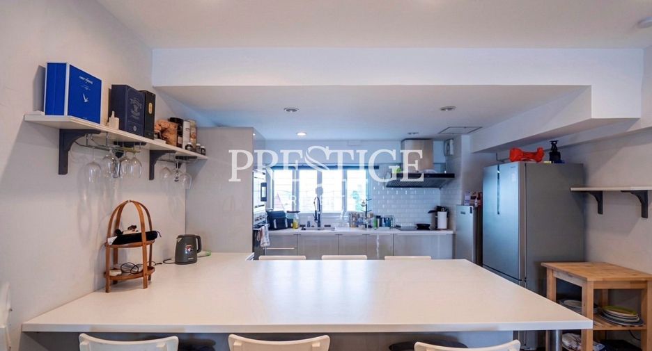 For sale 2 bedrooms condo in Bang Lamung, Chonburi