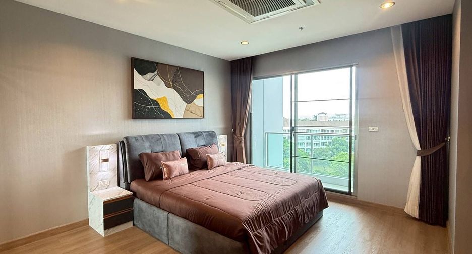 For rent 3 bedrooms condo in Mueang Chiang Mai, Chiang Mai