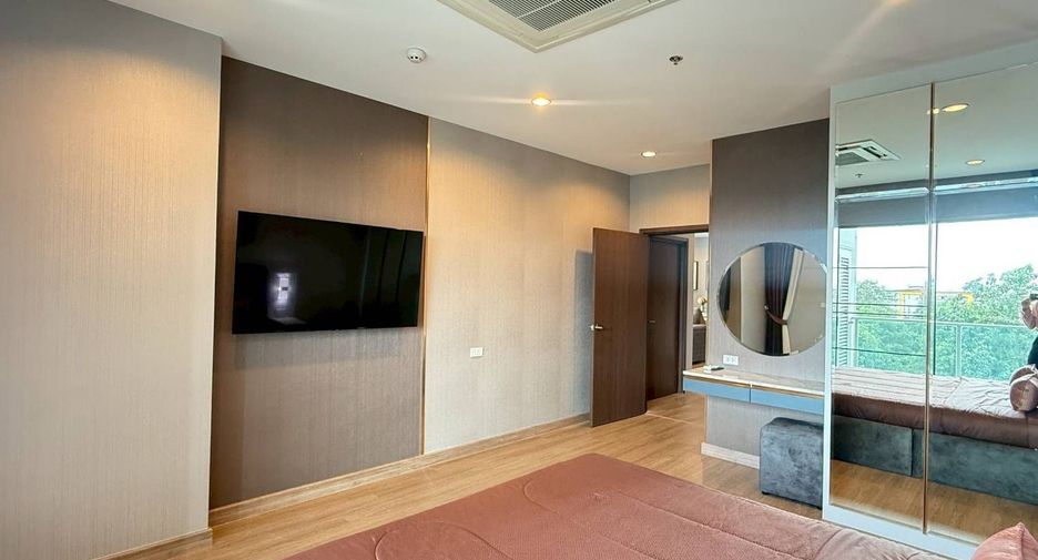 For rent 3 bedrooms condo in Mueang Chiang Mai, Chiang Mai