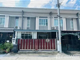 For sale 3 bedrooms townhouse in Sai Mai, Bangkok