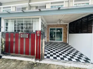 For sale 3 bedrooms townhouse in Sai Mai, Bangkok
