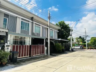 For sale 3 bedrooms townhouse in Sai Mai, Bangkok