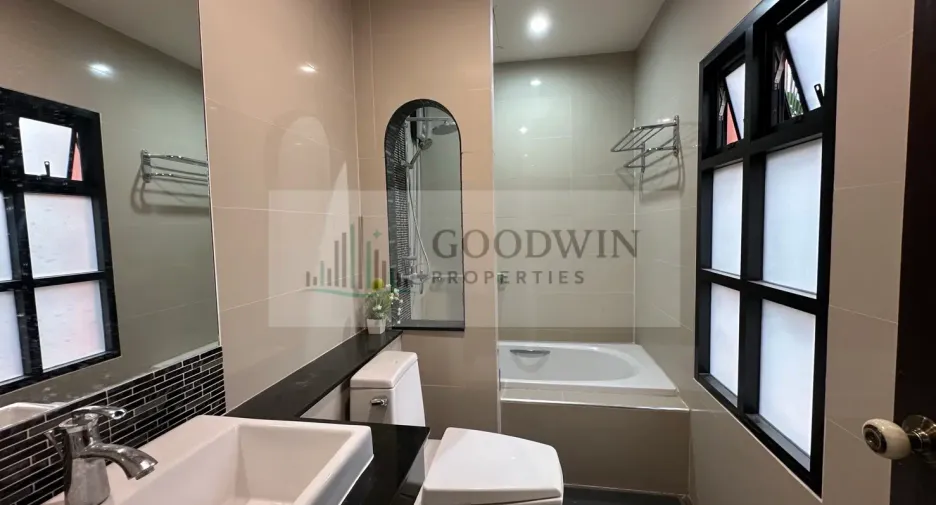 For rent 2 bedrooms house in East Pattaya, Pattaya