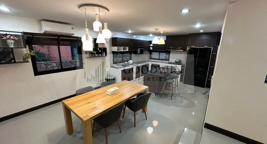 For rent 2 bedrooms house in East Pattaya, Pattaya