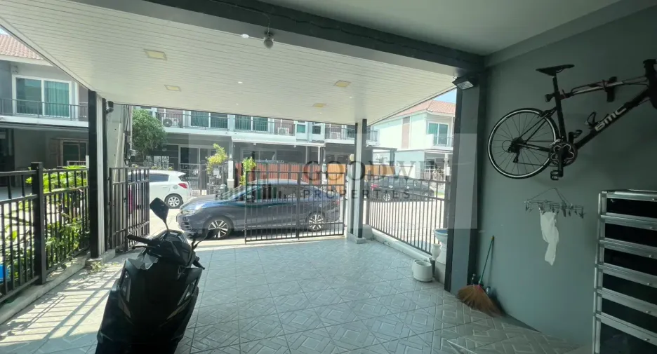 For sale 3 bedrooms house in East Pattaya, Pattaya