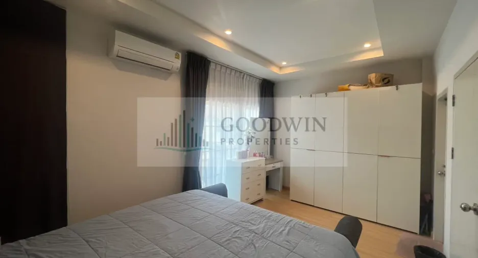 For sale 3 bedrooms house in East Pattaya, Pattaya