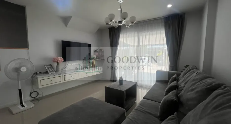 For sale 3 bedrooms house in East Pattaya, Pattaya