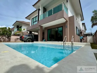 À louer 4 chambres maison à Bang Lamung, Chonburi